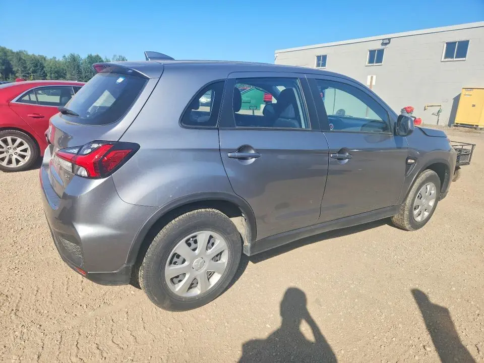 2024 MITSUBISHI RVR ES  