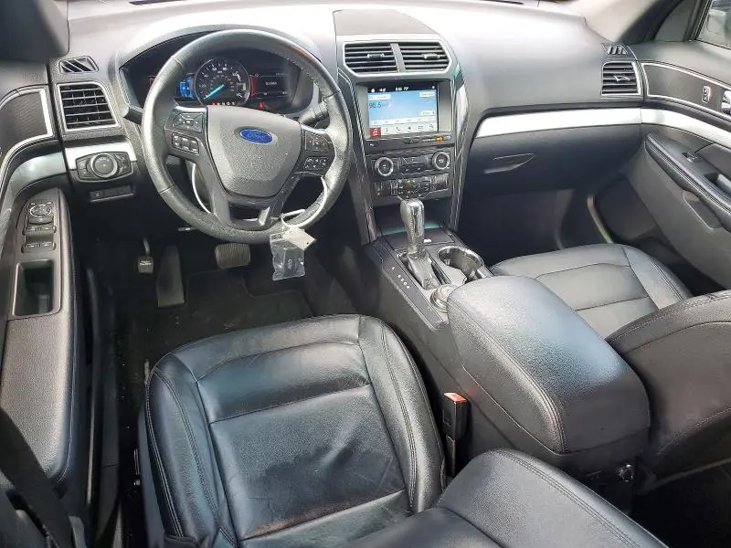 2017 FORD EXPLORER XLT  