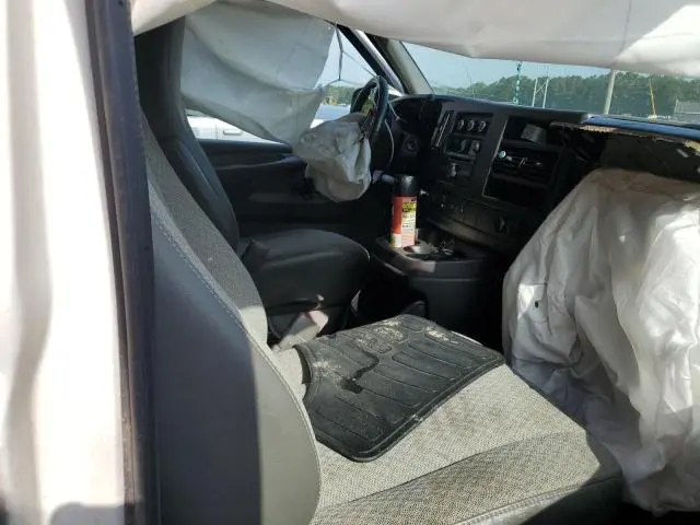 2011 CHEVROLET EXPRESS G3500 LT  