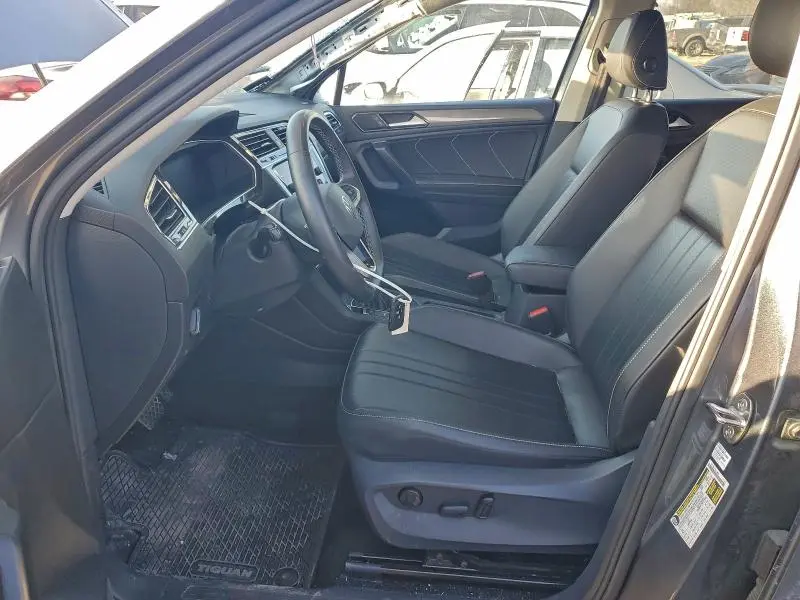 2022 VOLKSWAGEN TIGUAN SE  