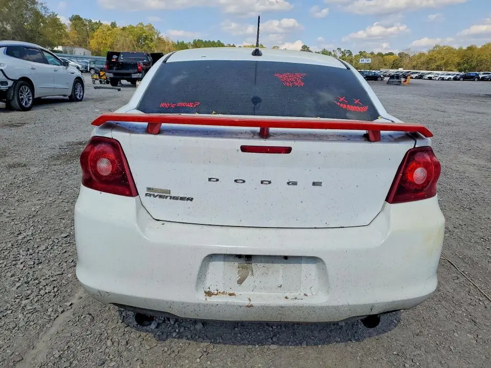 2013 DODGE AVENGER SE  