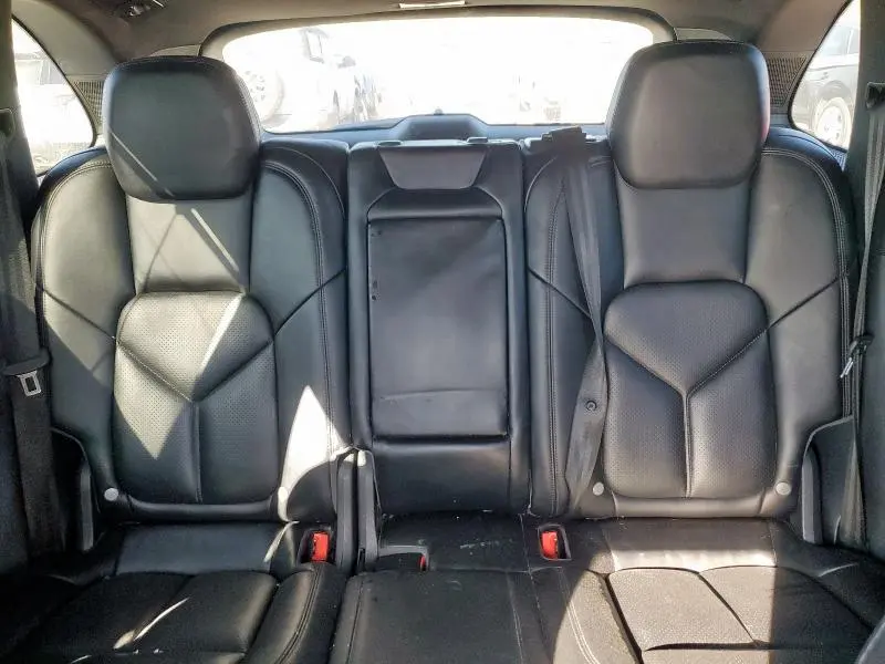 2017 PORSCHE CAYENNE S  