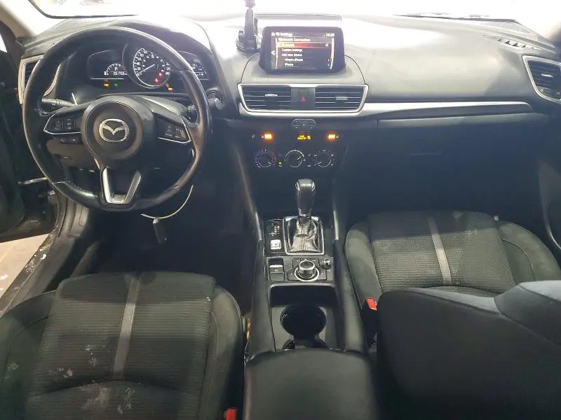 2017 MAZDA 3 TOURING  