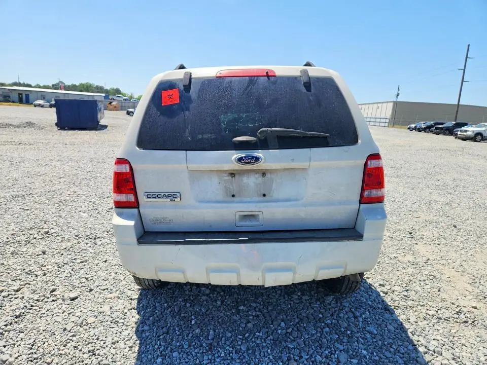 2011 FORD ESCAPE XLT  