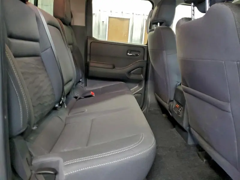 2023 NISSAN FRONTIER S  