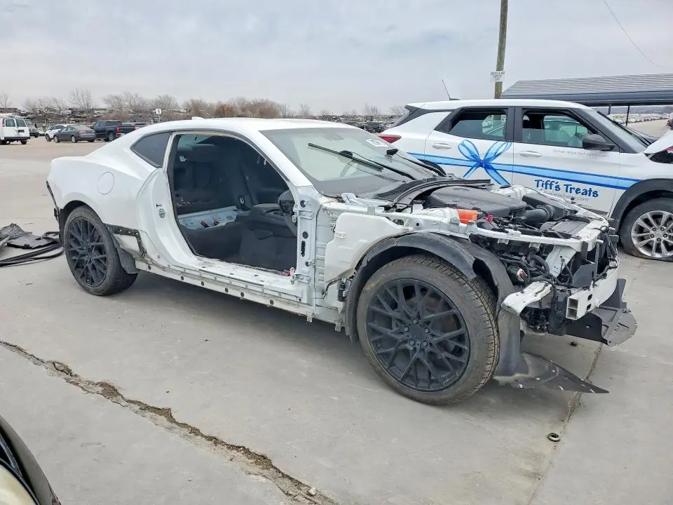2019 CHEVROLET CAMARO LT  