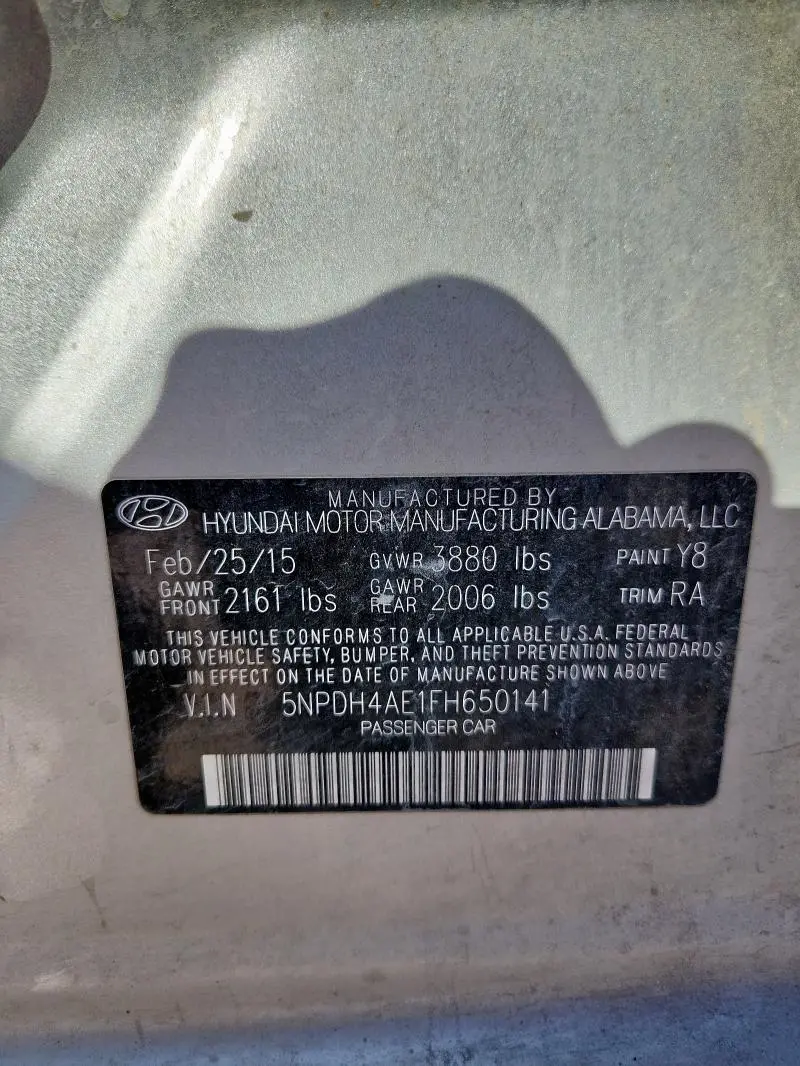 2015 HYUNDAI ELANTRA SE  