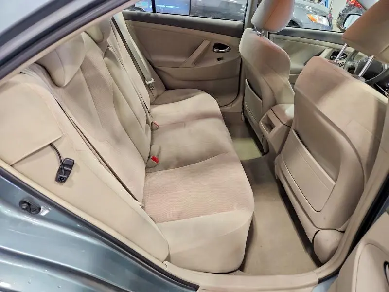 2011 TOYOTA CAMRY LE  