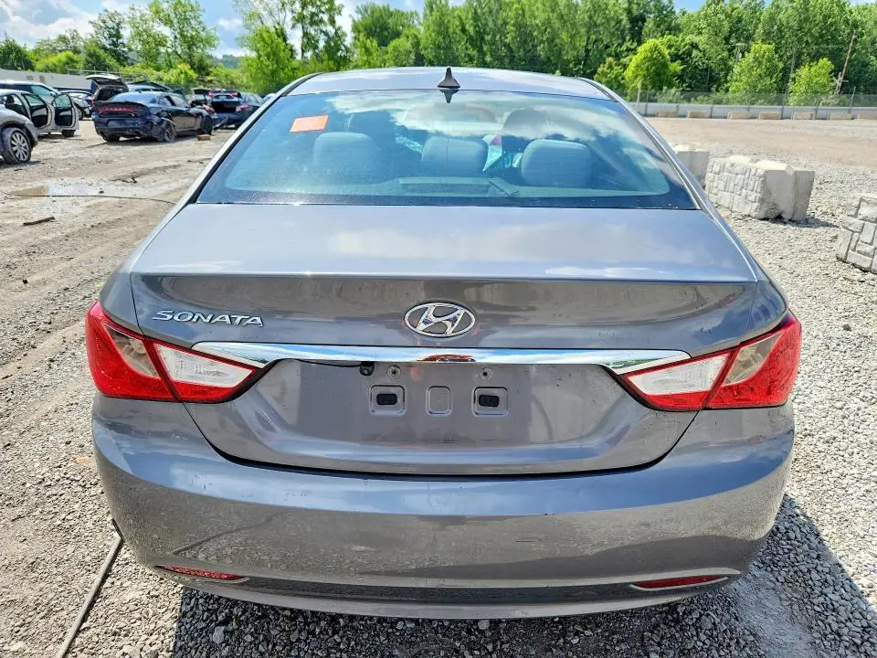 2013 HYUNDAI SONATA GLS  