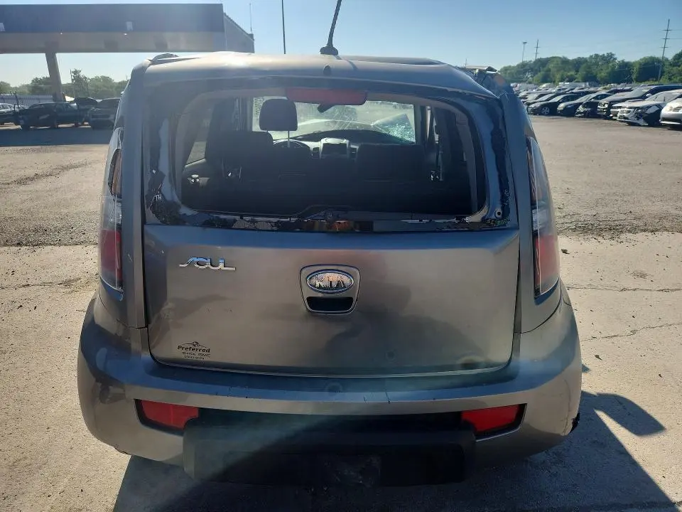 2010 KIA SOUL +  