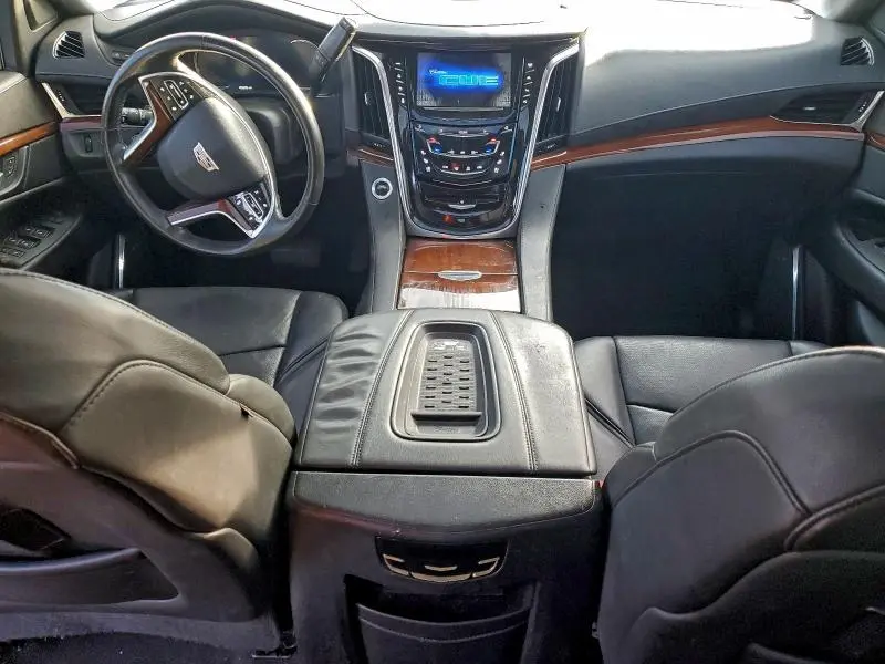 2017 CADILLAC ESCALADE LUXURY  