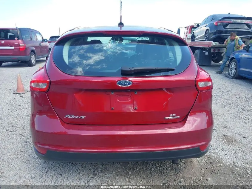 2015 FORD FOCUS SE