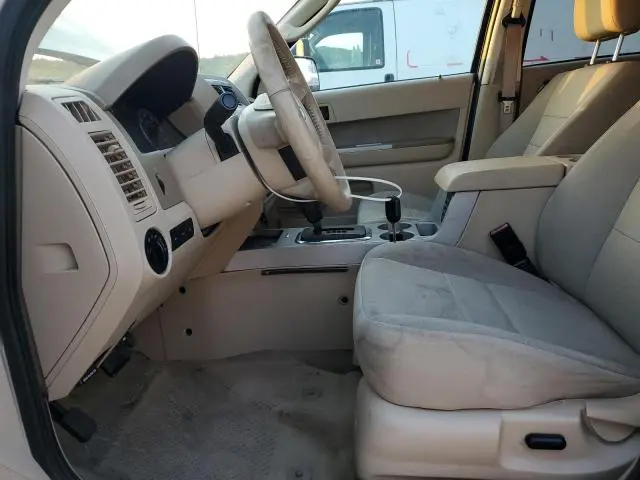 2011 FORD ESCAPE XLT  