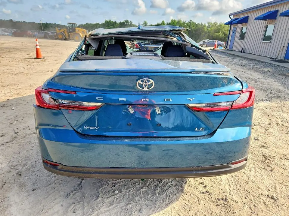 2025 TOYOTA CAMRY LE  