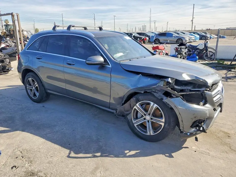 2017 MERCEDES-BENZ GLC 300  