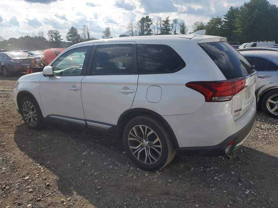 2017 MITSUBISHI OUTLANDER ES  