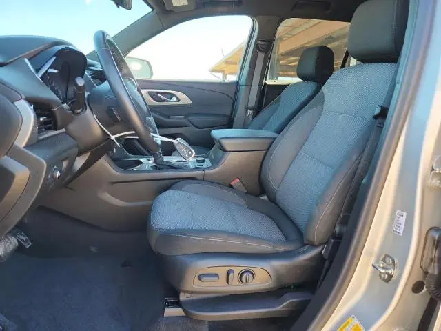 2022 CHEVROLET TRAVERSE LT  