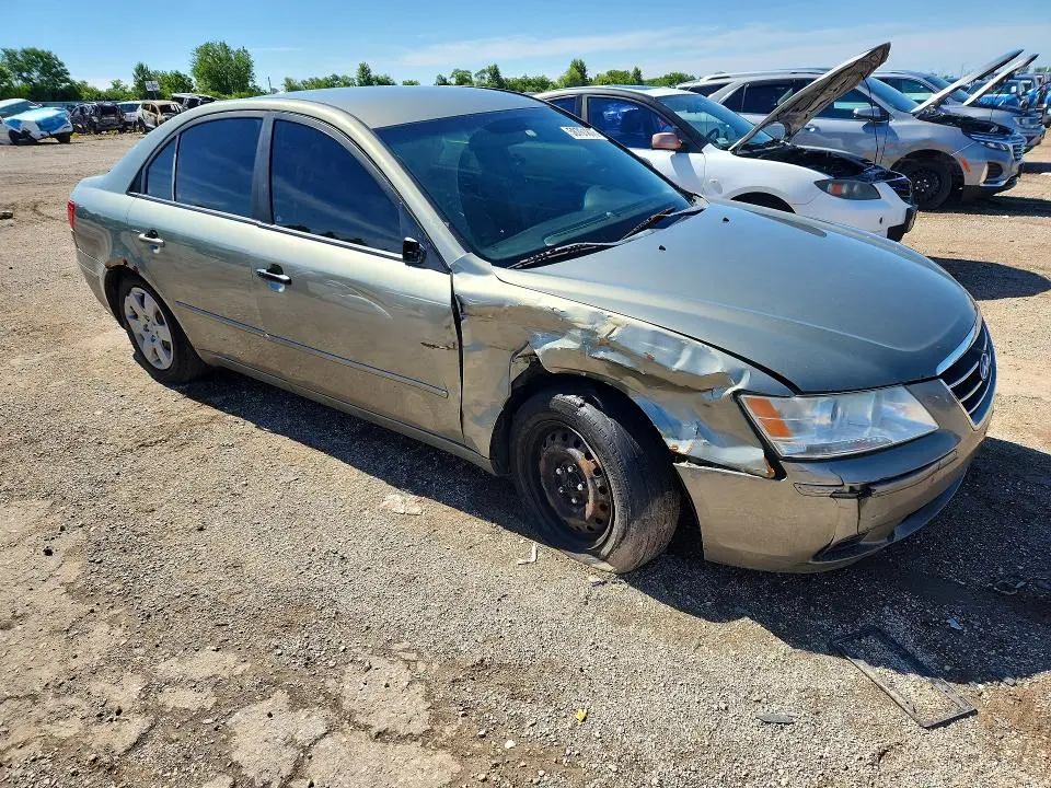 2010 HYUNDAI SONATA GLS  
