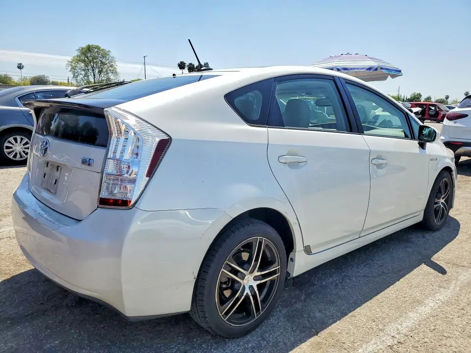 2010 TOYOTA PRIUS IV  
