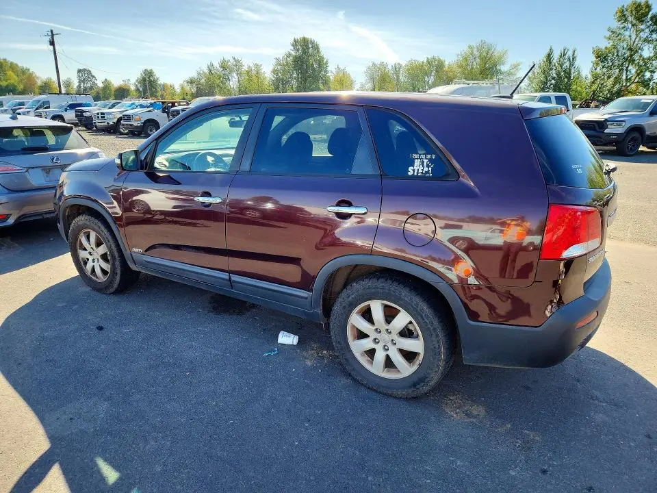2013 KIA SORENTO LX  