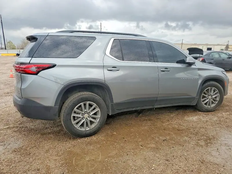 2023 CHEVROLET TRAVERSE LT  