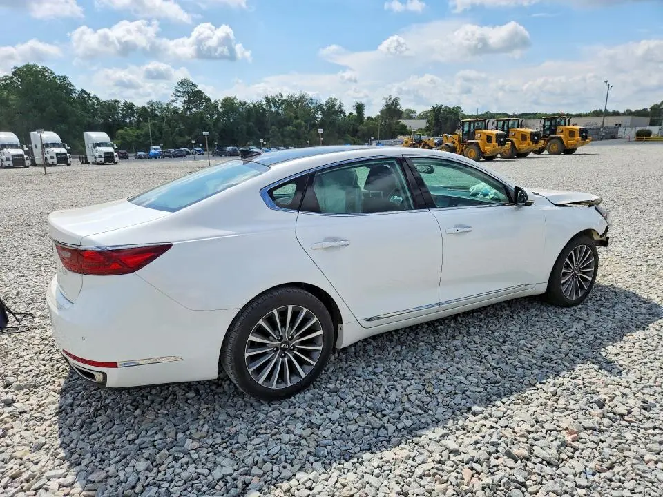 2017 KIA CADENZA PREMIUM  