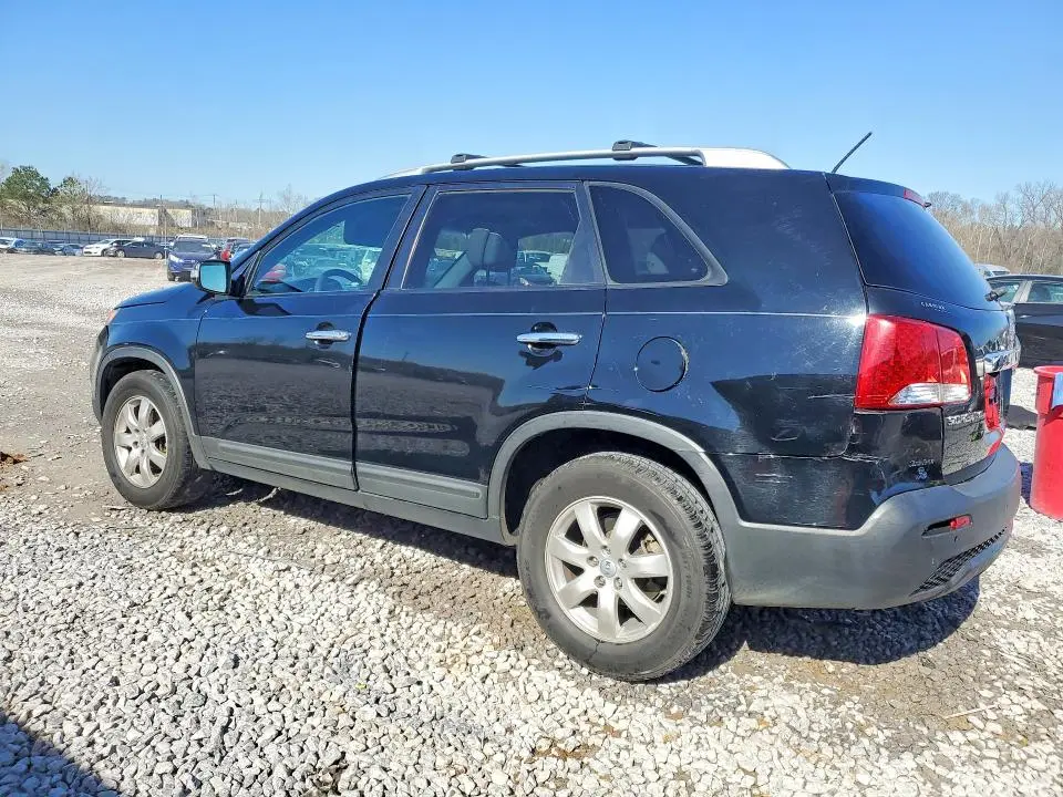 2013 KIA SORENTO LX  
