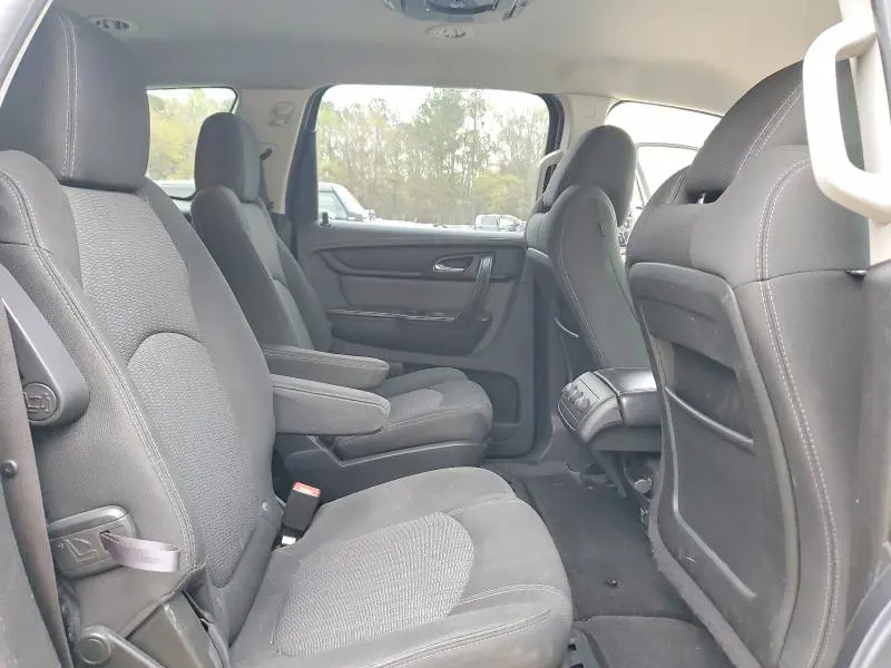 2014 CHEVROLET TRAVERSE LT  