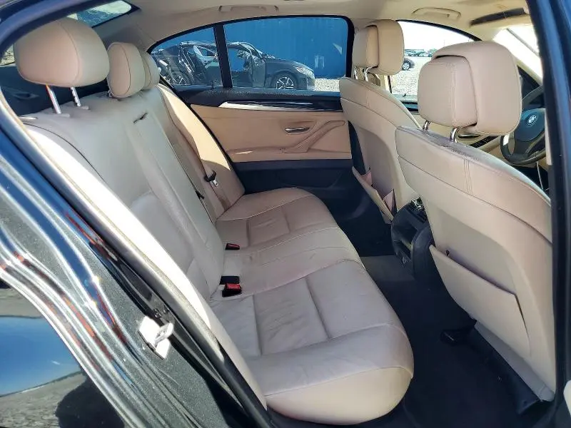 2011 BMW 528 I  