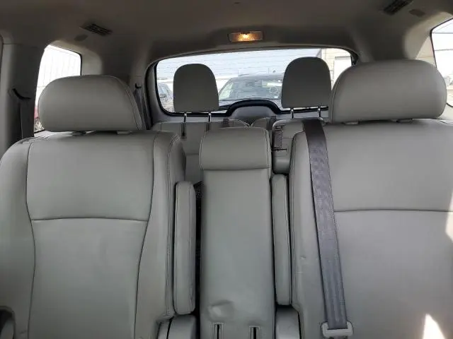 2012 TOYOTA HIGHLANDER BASE  