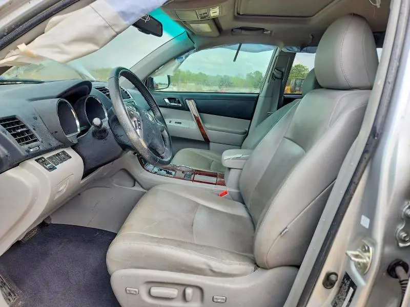 2013 TOYOTA HIGHLANDER LIMITED  