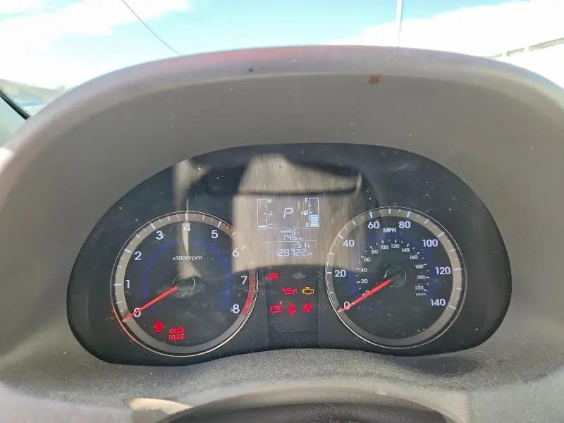 2015 HYUNDAI ACCENT GLS  