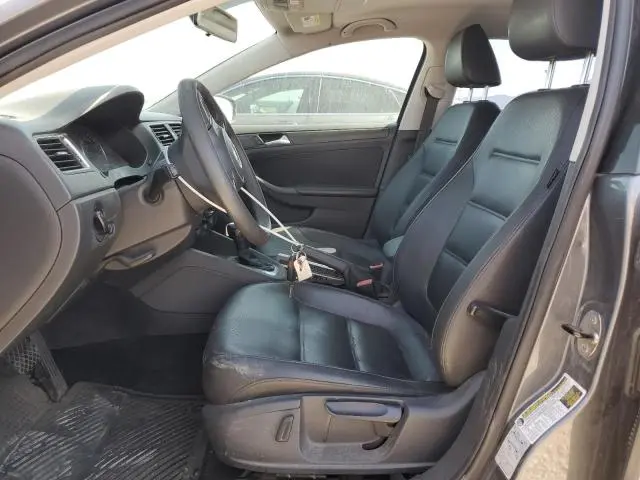 2014 VOLKSWAGEN JETTA SE  