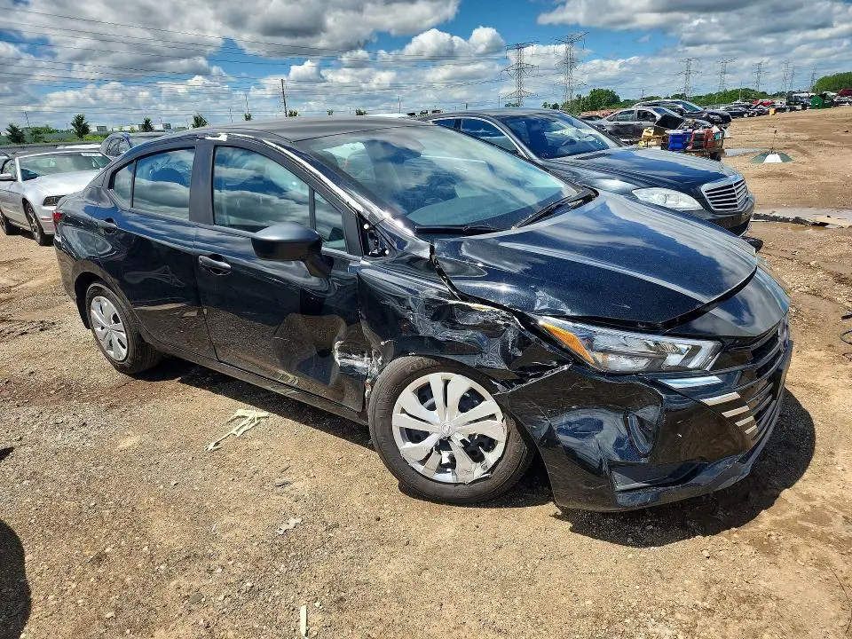 2025 NISSAN VERSA S  