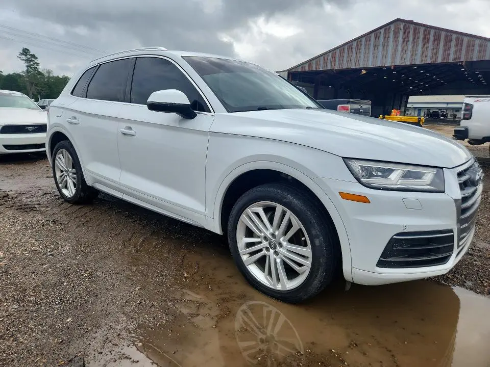 2020 AUDI Q5 PREMIUM PLUS  