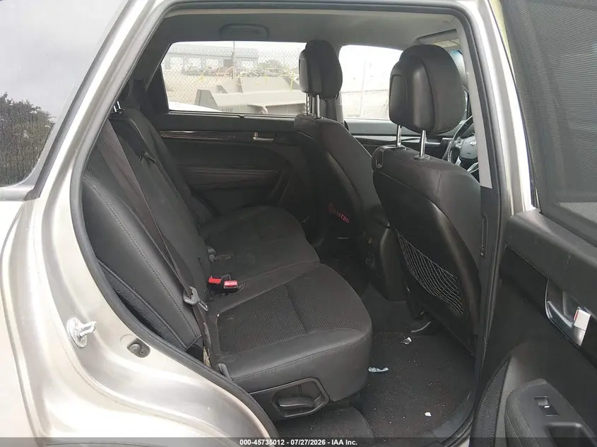 2014 KIA SORENTO LX V6