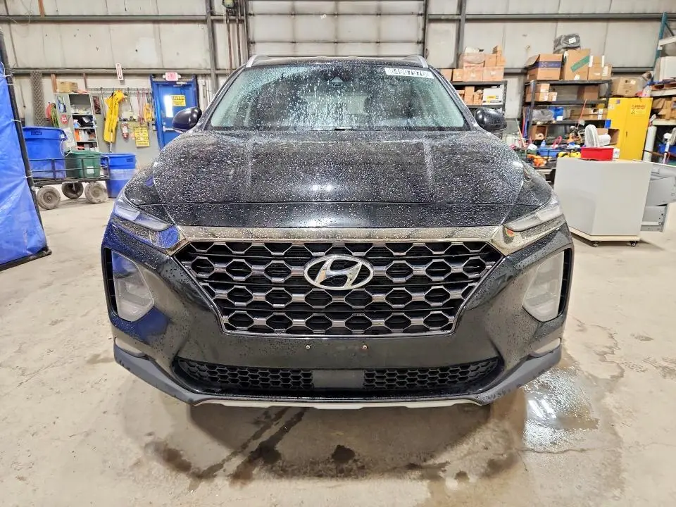 2019 HYUNDAI SANTA FE SE  