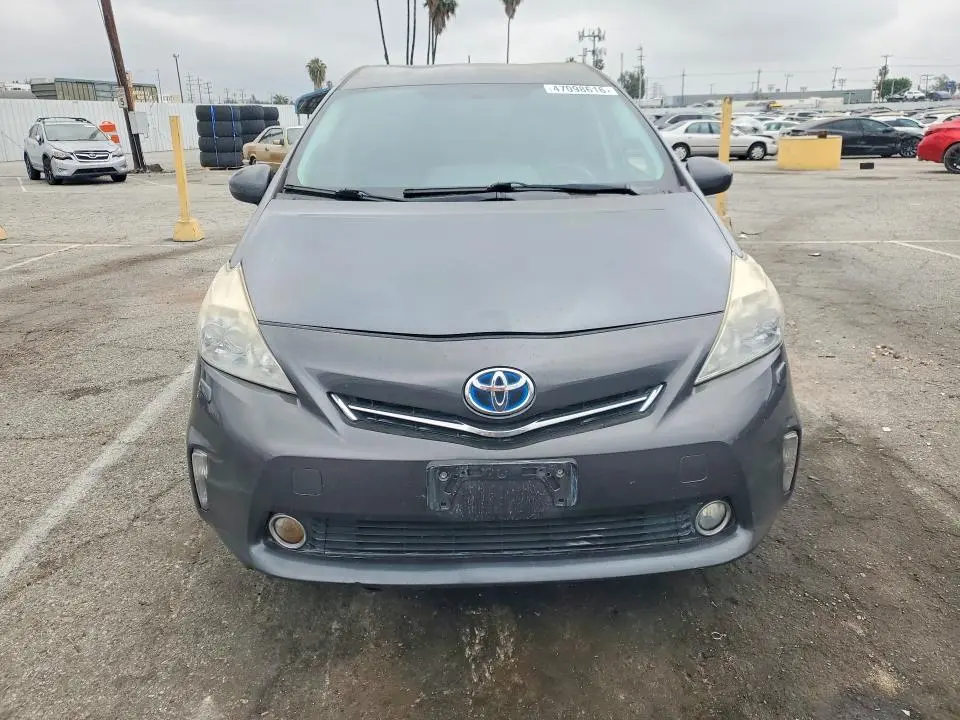 2013 TOYOTA PRIUS V FIVE  