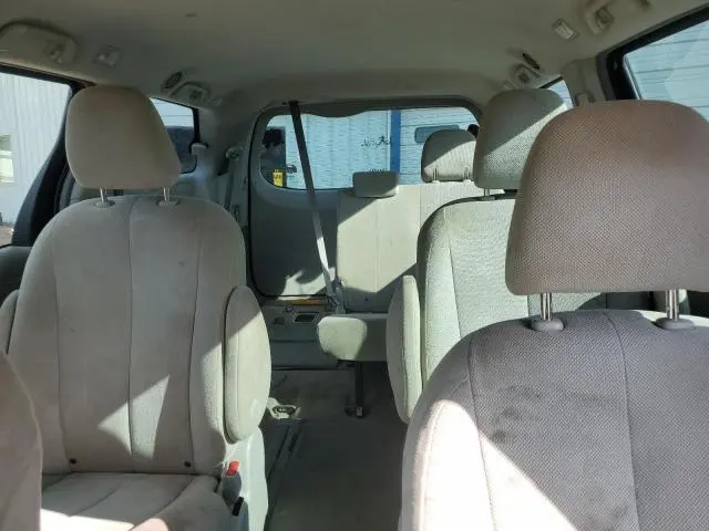 2013 TOYOTA SIENNA   