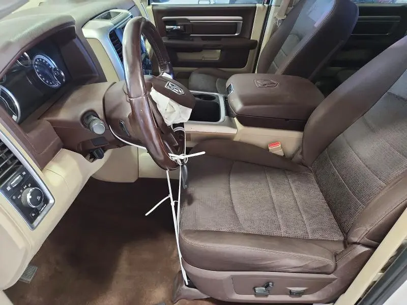 2017 RAM 1500 SLT  
