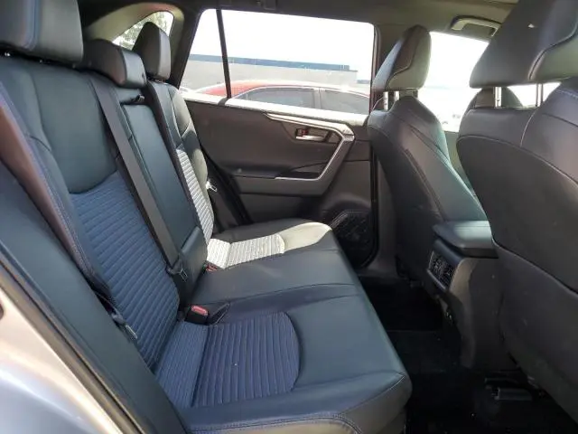 2019 TOYOTA RAV4 XSE
