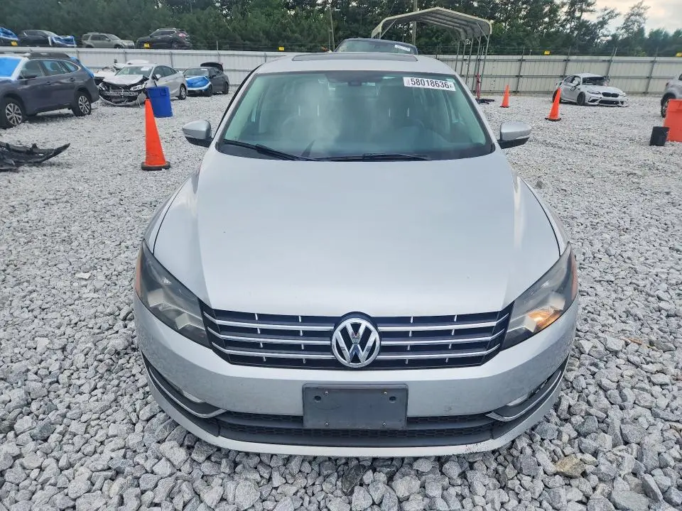 2013 VOLKSWAGEN PASSAT SEL  