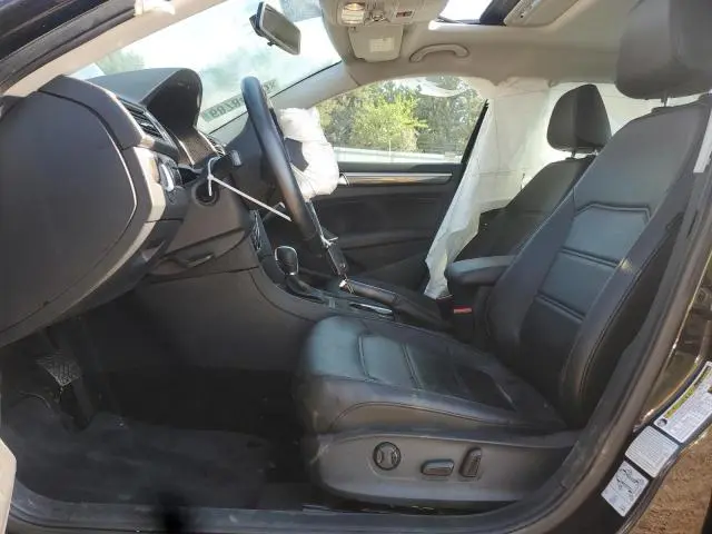 2017 VOLKSWAGEN PASSAT SE  