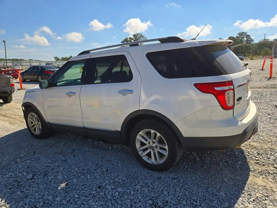 2011 FORD EXPLORER XLT  