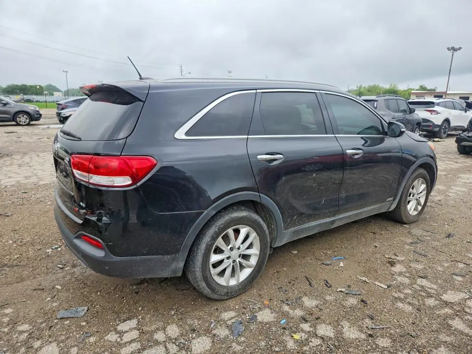 2017 KIA SORENTO LX V6  