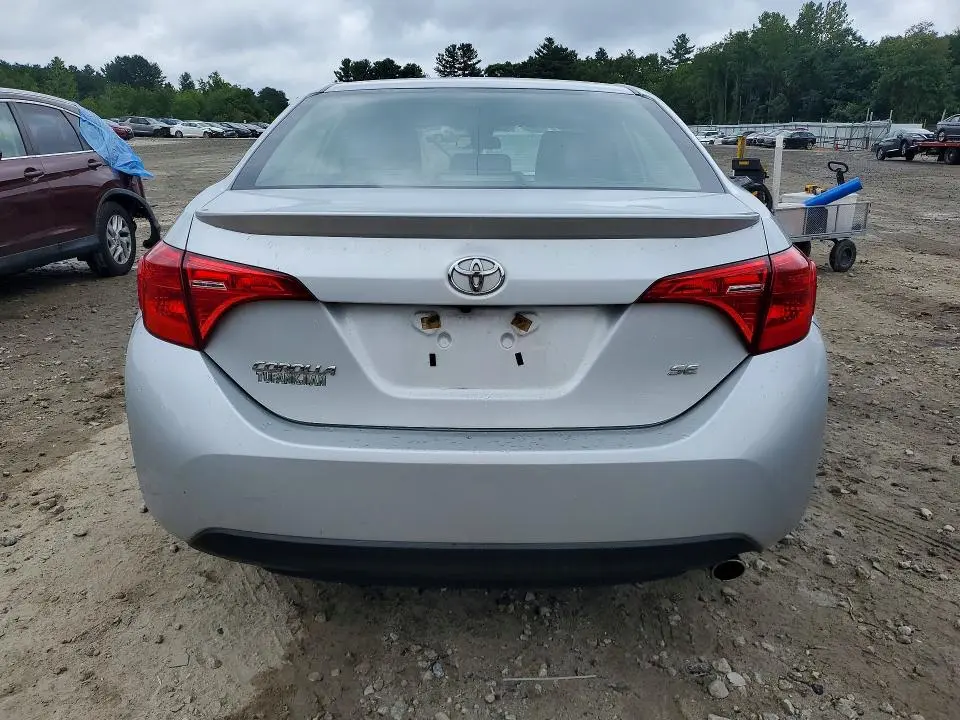 2019 TOYOTA COROLLA SE  