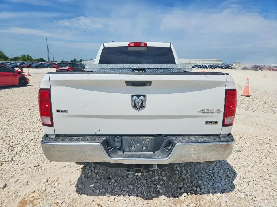 2017 RAM 1500 SLT  