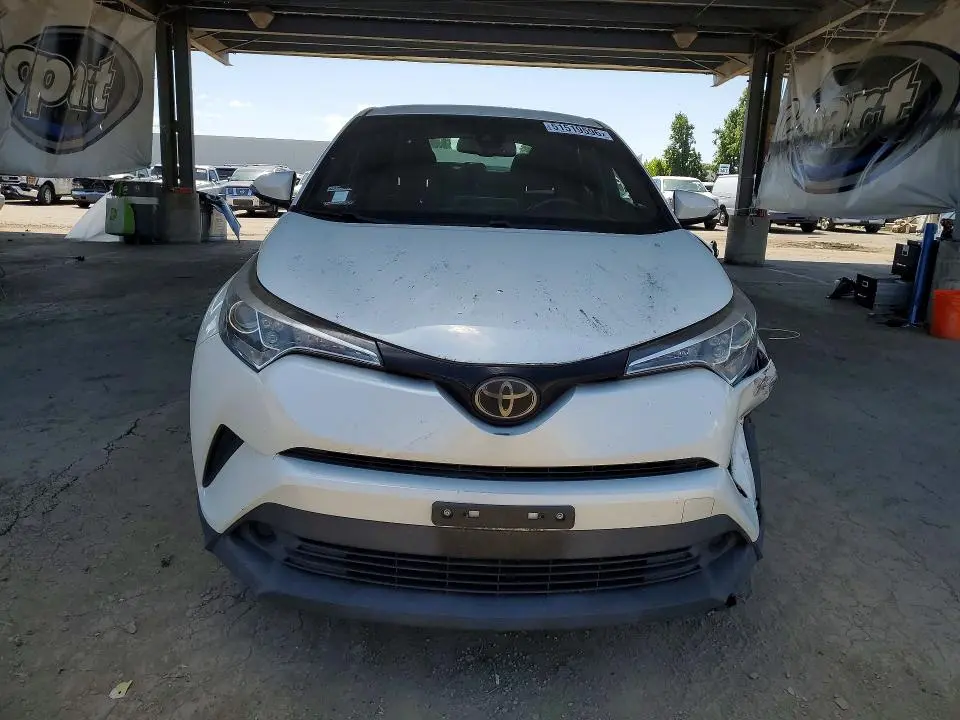 2018 TOYOTA C-HR XLE  
