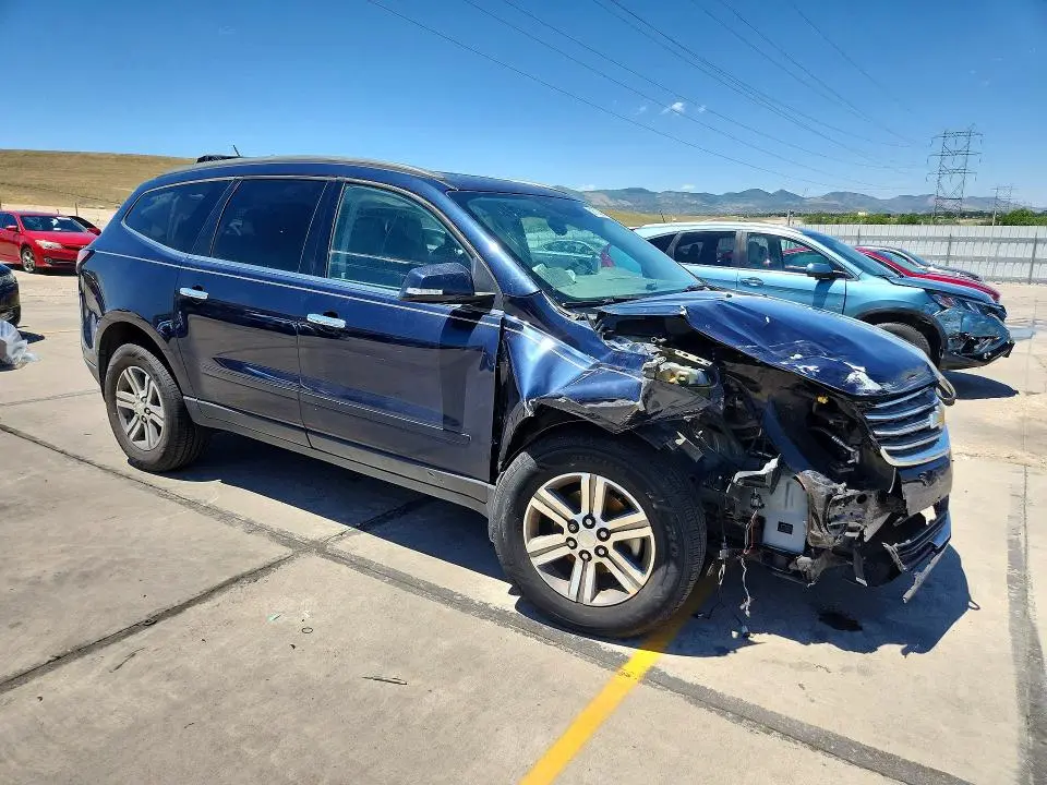 2016 CHEVROLET TRAVERSE LT  