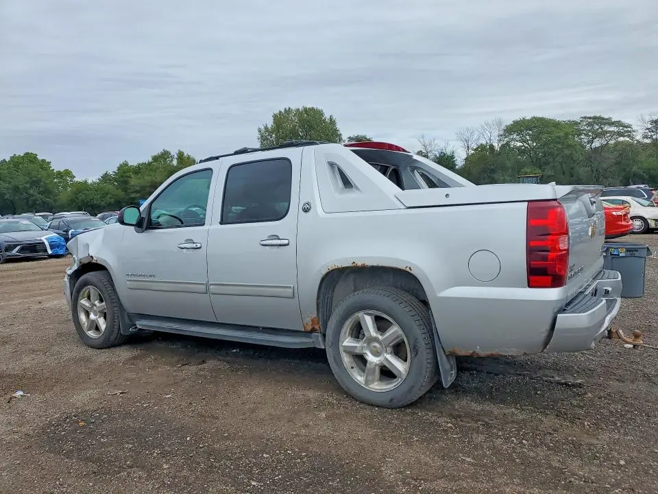 2013 CHEVROLET AVALANCHE LT  